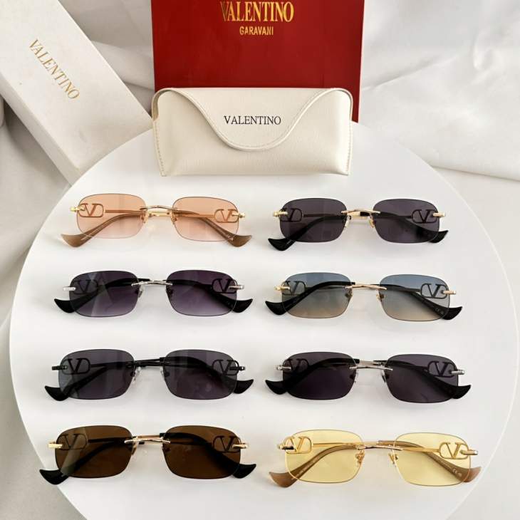 Picture of Valentino Sunglasses _SKUfw79480152fw